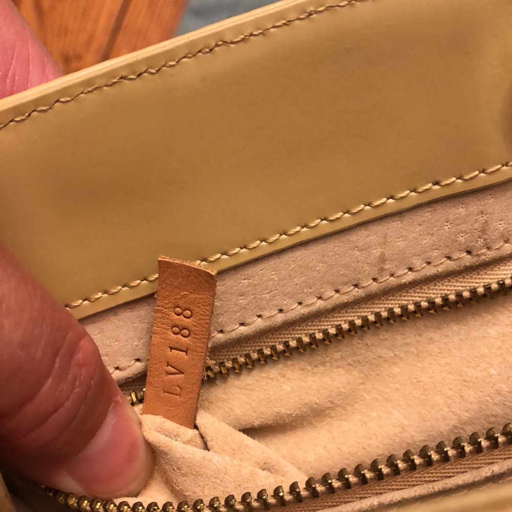 Louis Vuitton Monogram Vernis Yellow Leather Tote - Picture 9 of 12